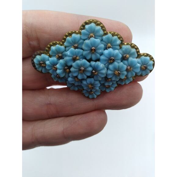 Vintage Miriam Haskell Unsigned Light Blue Milk Glass Flower Brooch Beaded - Picture 8 of 8